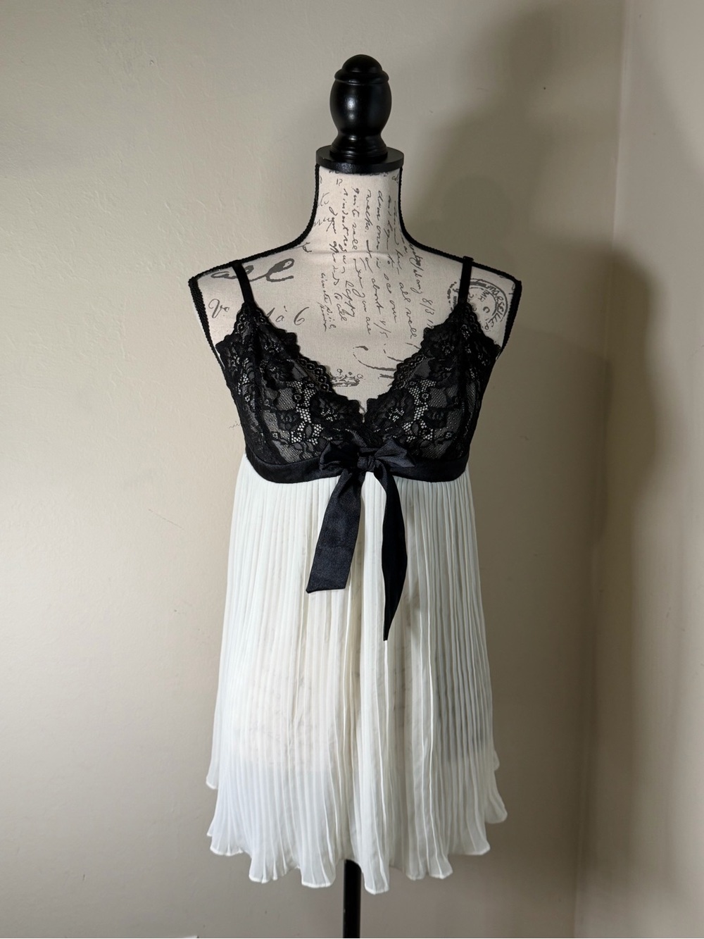 In Bloom Black Lace & White Pleated Chemise